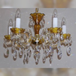 Lustre à 5 flammes en cristal de Marie-Thérèse coloré avec des amandes taillées - verre en AMBRE