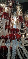 Ampoules de lustre dans un vase plaqué or 2