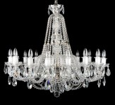 Magnifique lustre en cristal à 16 ampoules, à installer par exemple au-dessus d'une table de salle à manger, dans un restaurant, etc.
