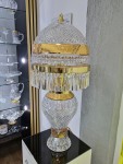 Cette lampe est un magnifique élément décoratif pour l'intérieur
