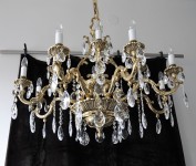 12-arm Luxury brass chandelier with cr. almonds