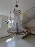 Démonstration d'un lustre en cristal en lumière du jour 2
