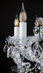 Les ampoules design devraient faire partie d'un luminaire en cristal de luxe