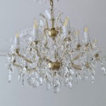 Lustre classique Marie-Thérèse avec 15 ampoules et laiton mat