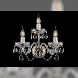 Grande applique murale à trois bras en cristal taillé, ornée d'or 24 carats et de fleurs en émail fin