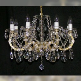 Lustre en cristal de Marie-Thérèse à 8 flammes avec des amandes taillées