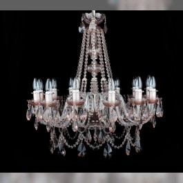 Lustre en cristal à 12 branches, de couleur rose-marron pastel.