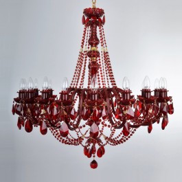 Lustre en cristal rouge vif