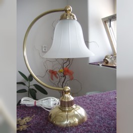 Lampe de table en laiton moulé avec abat-jour en verre sablé à 1 ampoule