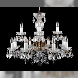 Lustre à 12 branches en métal, garantissant sa longévité