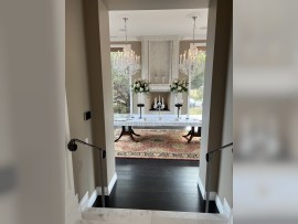 Entrée solennelle dans la salle de mariage