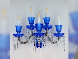 Grande applique Baccarat bleue à 5 bras.