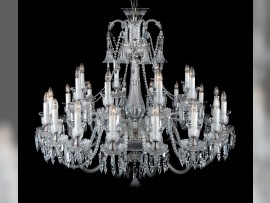 Lustre en cristal BACCARAT à 24 branches sans abat-jour