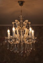 The small 5 flames Maria Theresa chandelier with bobeches with the same hand cut
