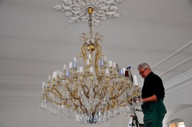 Washing bigger Theresian chandelier - Museum Choceň Czech Republic