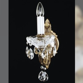 Collection d'appliques en laiton massif décorées de coupes en verre taillées à la main (bobeches)