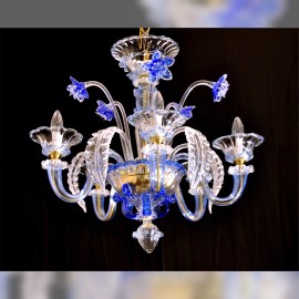 Lustres de Murano bleus ornés de fleurs - mélange de verre transparent et de verre coloré
