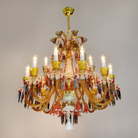 Lustres et lampes en cristal coloré dans le style baccarat de Bohême - rubis, bleu, noir, ambre et autres.