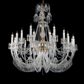 Lustre de château avec 18 bras en cristal  en verre décoré (cloches coupées et prismes pointus)