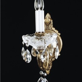 Collection d'appliques en laiton massif décorées de coupes en verre taillées à la main (bobeches)