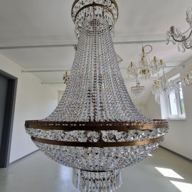 Exemples d'appliques (Strass) dans le même design que le lustre à corbeille au plafond