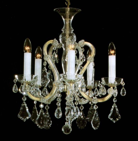 Lustre en cristal de Marie-Thérèse à 5 flammes avec des pendeloques en cristal taillé