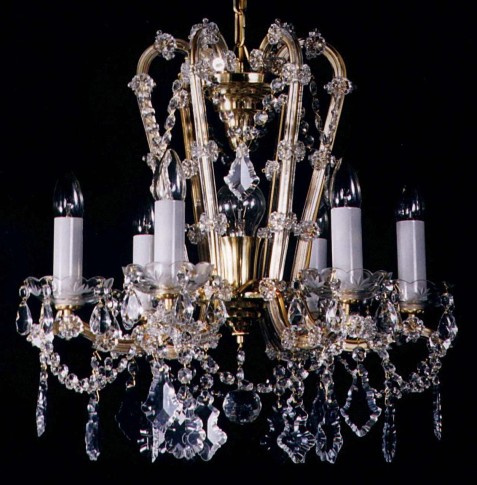 Lustre en cristal de Marie-Thérèse à 6 flammes avec des pendeloques