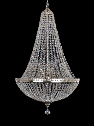 Détail d'une lampe à strass argenté et à 9 ampoules