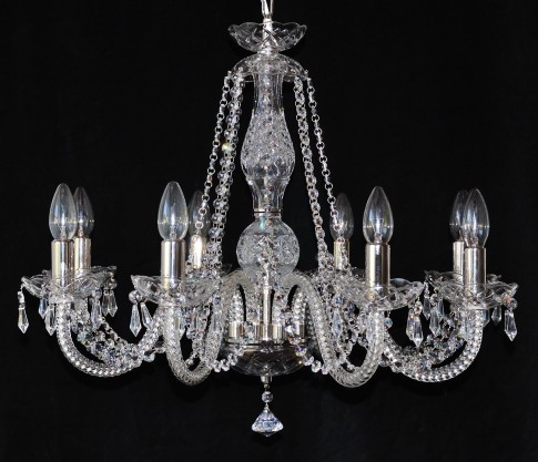 Lustre à 8 bras avec gouttes en cristal taillé