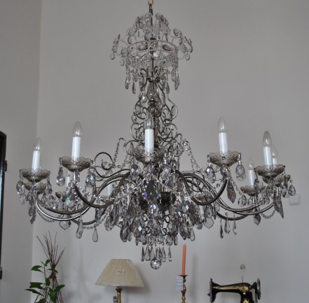 The 12 arms crystal chandelier - Smoke crystal glass & Glittering cut pearls